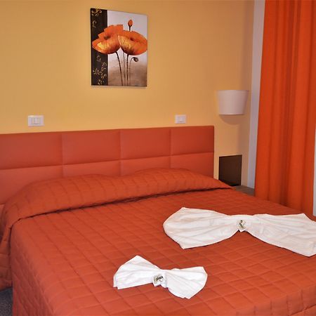 Moonlight Hotel&Suites Катанія Екстер'єр фото